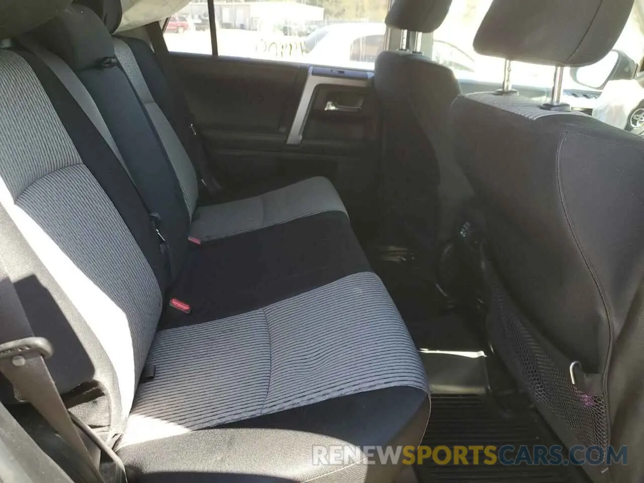 6 fotografías del automóvil dañado JTEBU5JR9K5732992 TOYOTA 4RUNNER 2019