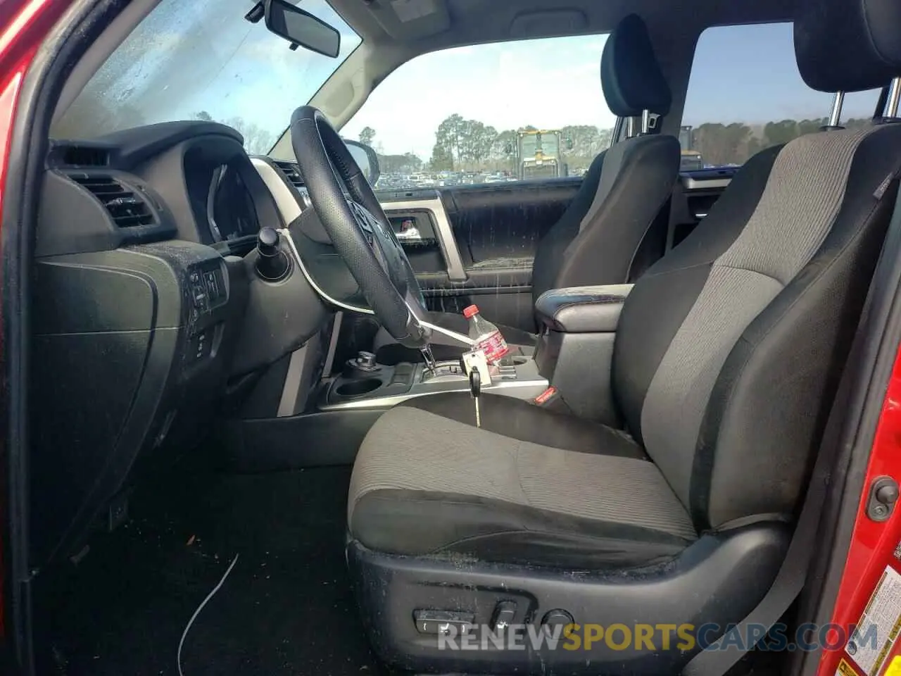 7 fotografías del automóvil dañado JTEBU5JRXK5613395 TOYOTA 4RUNNER 2019