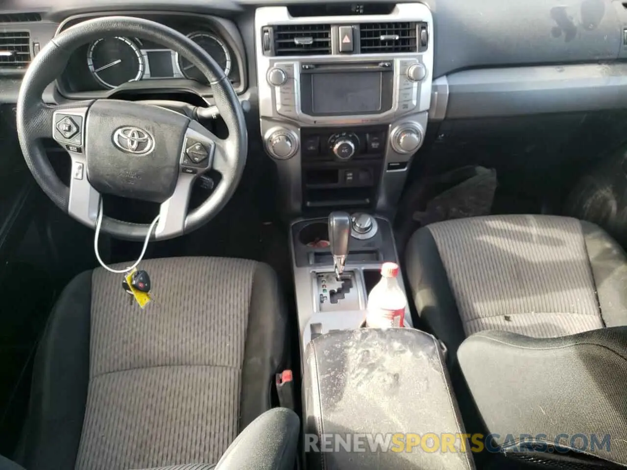 8 fotografías del automóvil dañado JTEBU5JRXK5613395 TOYOTA 4RUNNER 2019