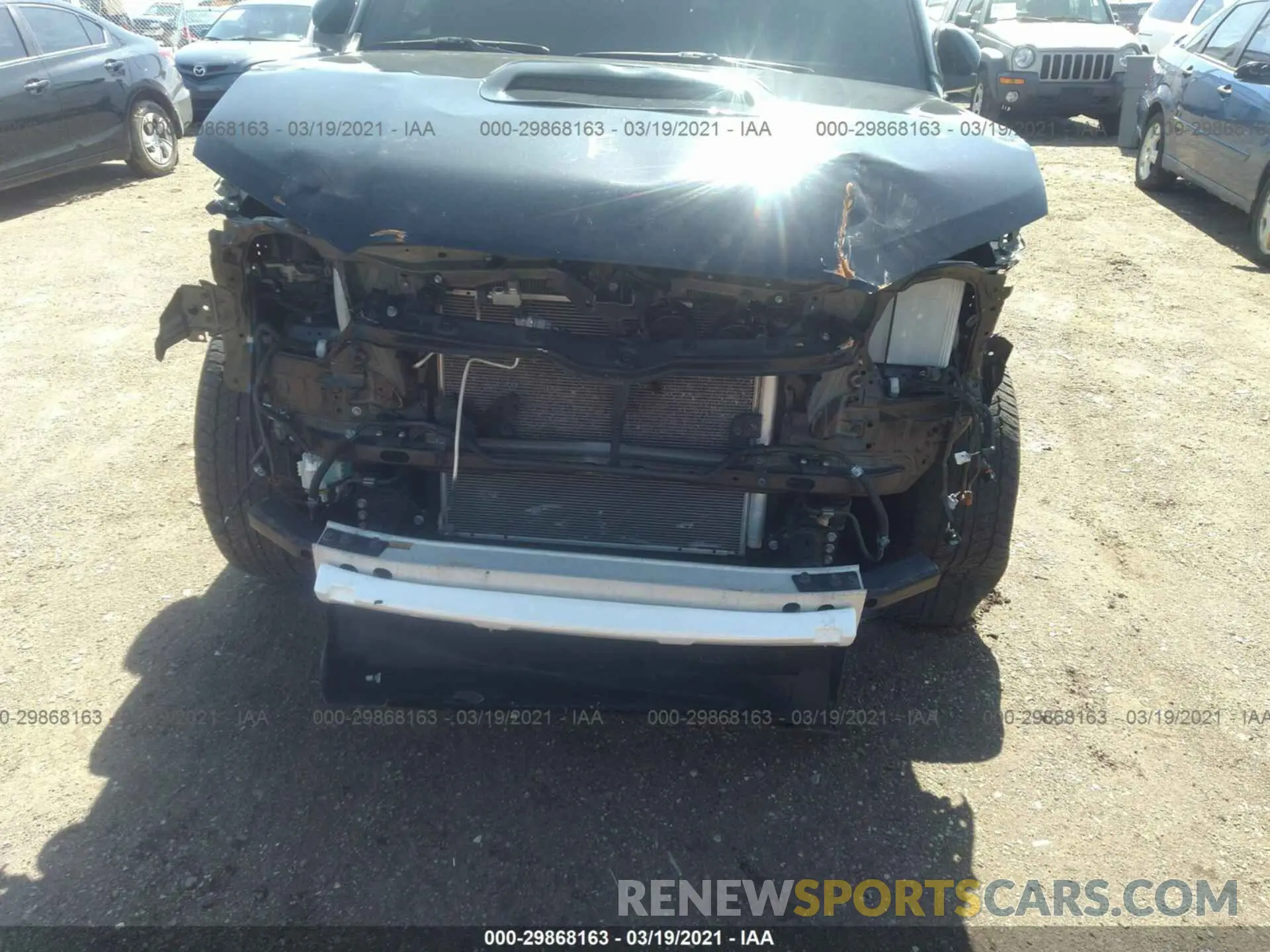 6 fotografías del automóvil dañado JTEBU5JRXK5631850 TOYOTA 4RUNNER 2019