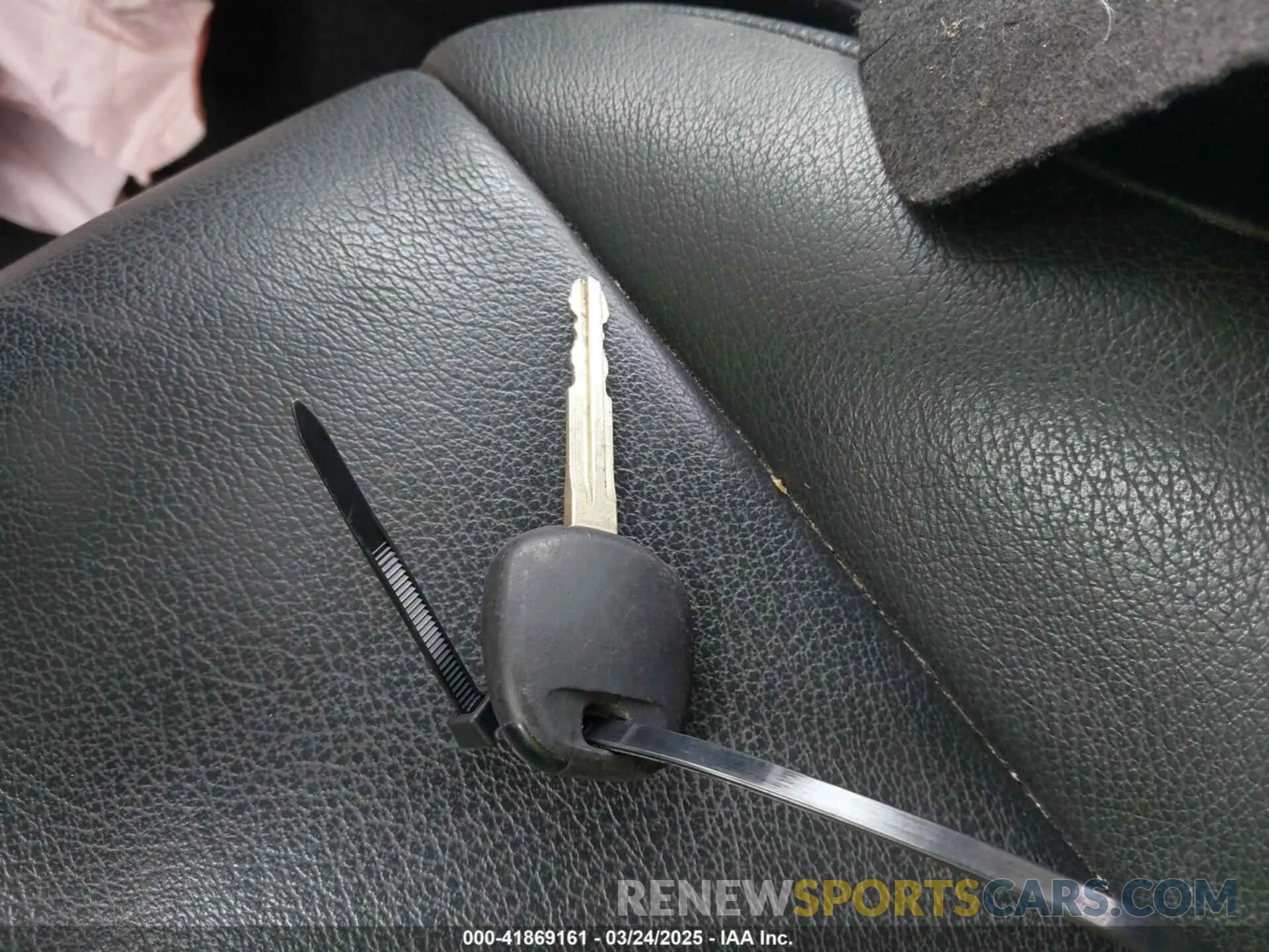 11 fotografías del automóvil dañado JTEBU5JRXK5638880 TOYOTA 4RUNNER 2019