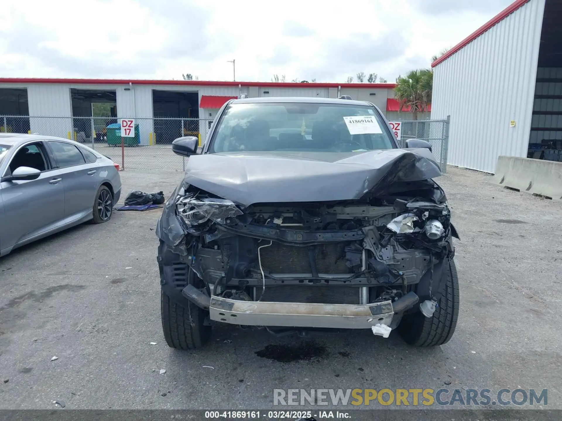 6 fotografías del automóvil dañado JTEBU5JRXK5638880 TOYOTA 4RUNNER 2019