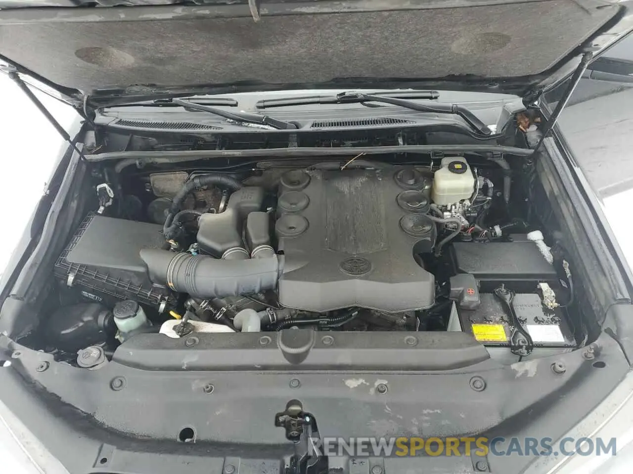 12 fotografías del automóvil dañado JTEBU5JRXK5675945 TOYOTA 4RUNNER 2019