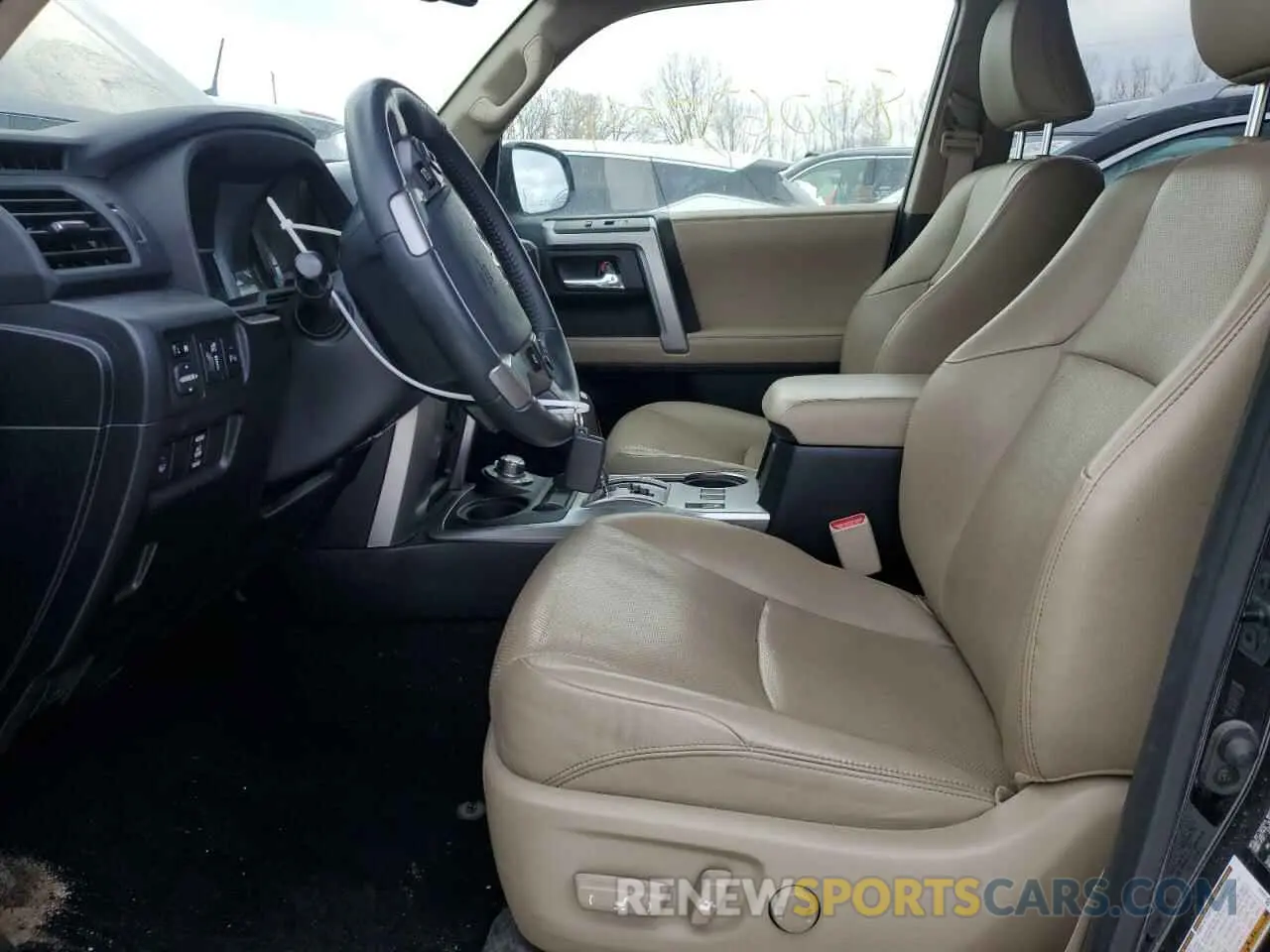 7 fotografías del automóvil dañado JTEBU5JRXK5675945 TOYOTA 4RUNNER 2019