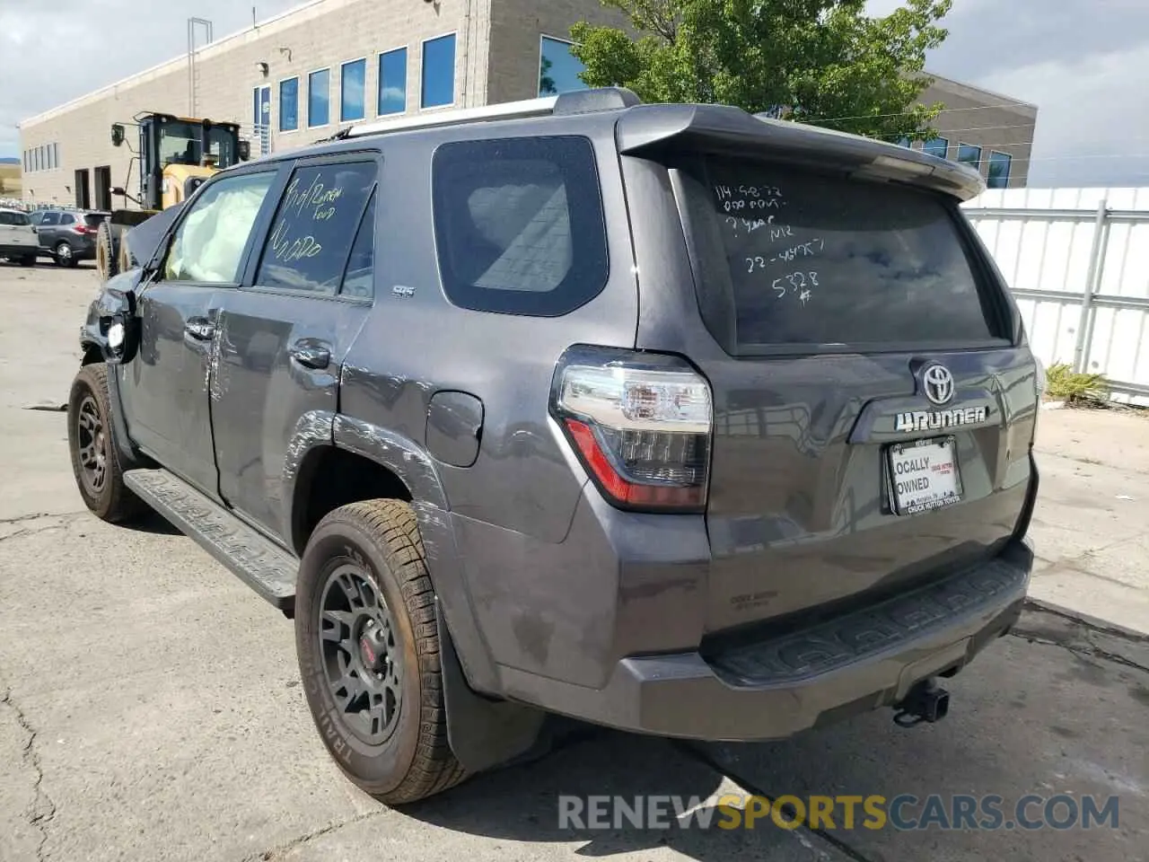 3 fotografías del automóvil dañado JTEBU5JRXK5701038 TOYOTA 4RUNNER 2019