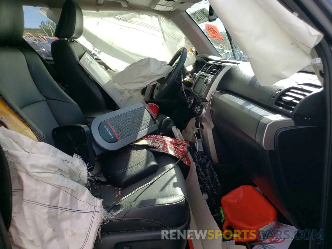 5 fotografías del automóvil dañado JTEBU5JRXK5701038 TOYOTA 4RUNNER 2019