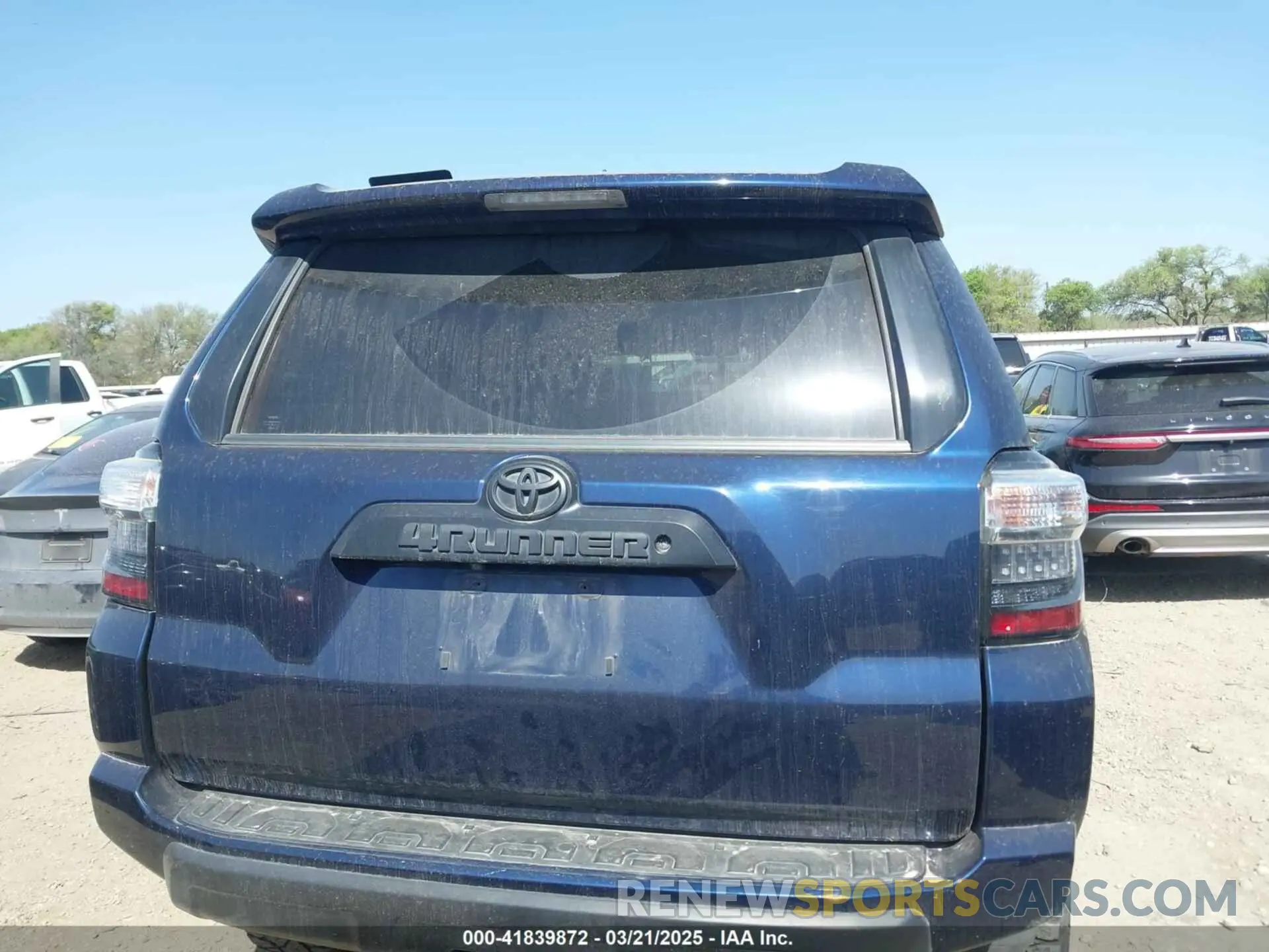 16 fotografías del automóvil dañado JTEBU5JRXK5721483 TOYOTA 4RUNNER 2019