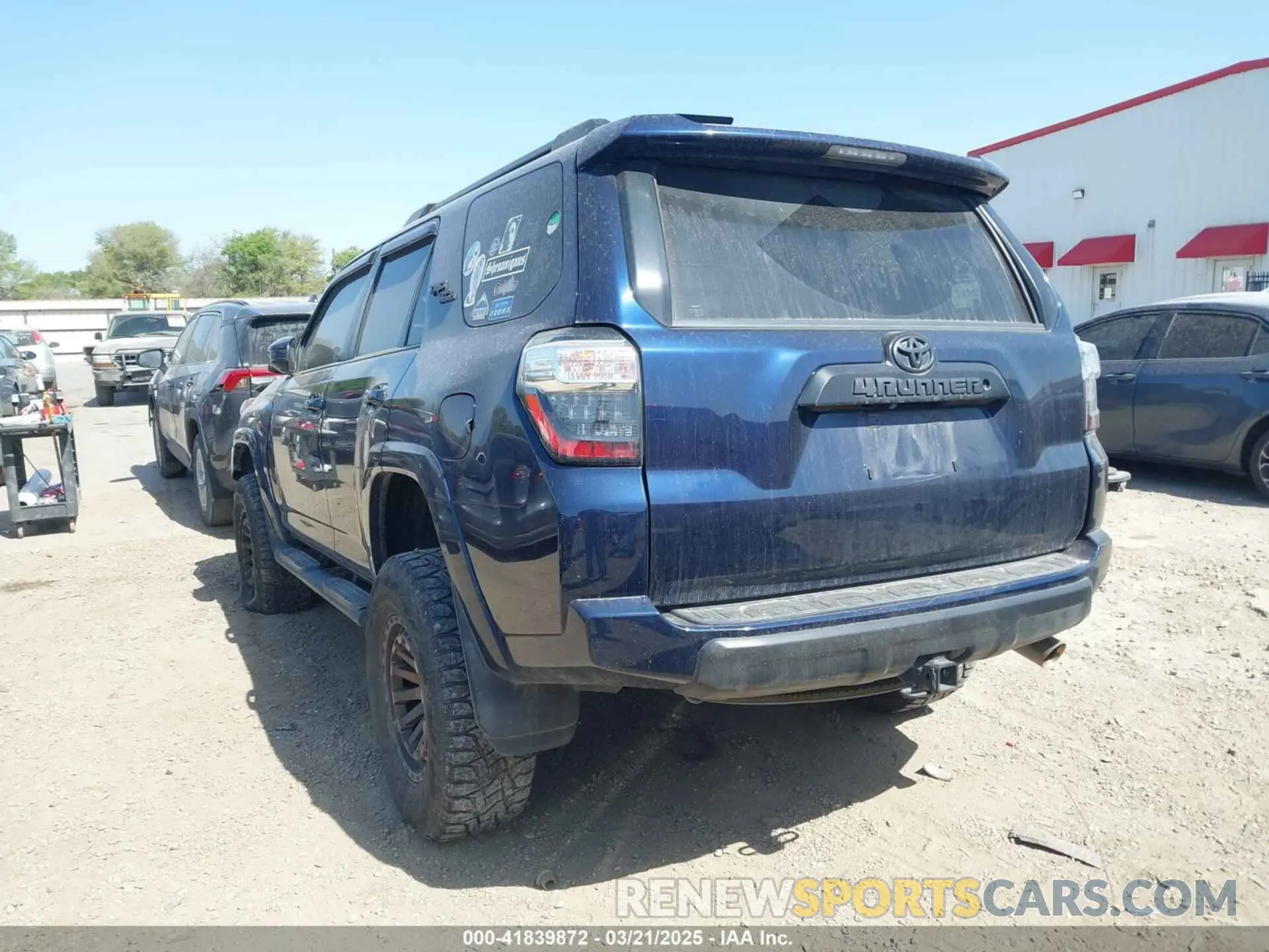 3 fotografías del automóvil dañado JTEBU5JRXK5721483 TOYOTA 4RUNNER 2019