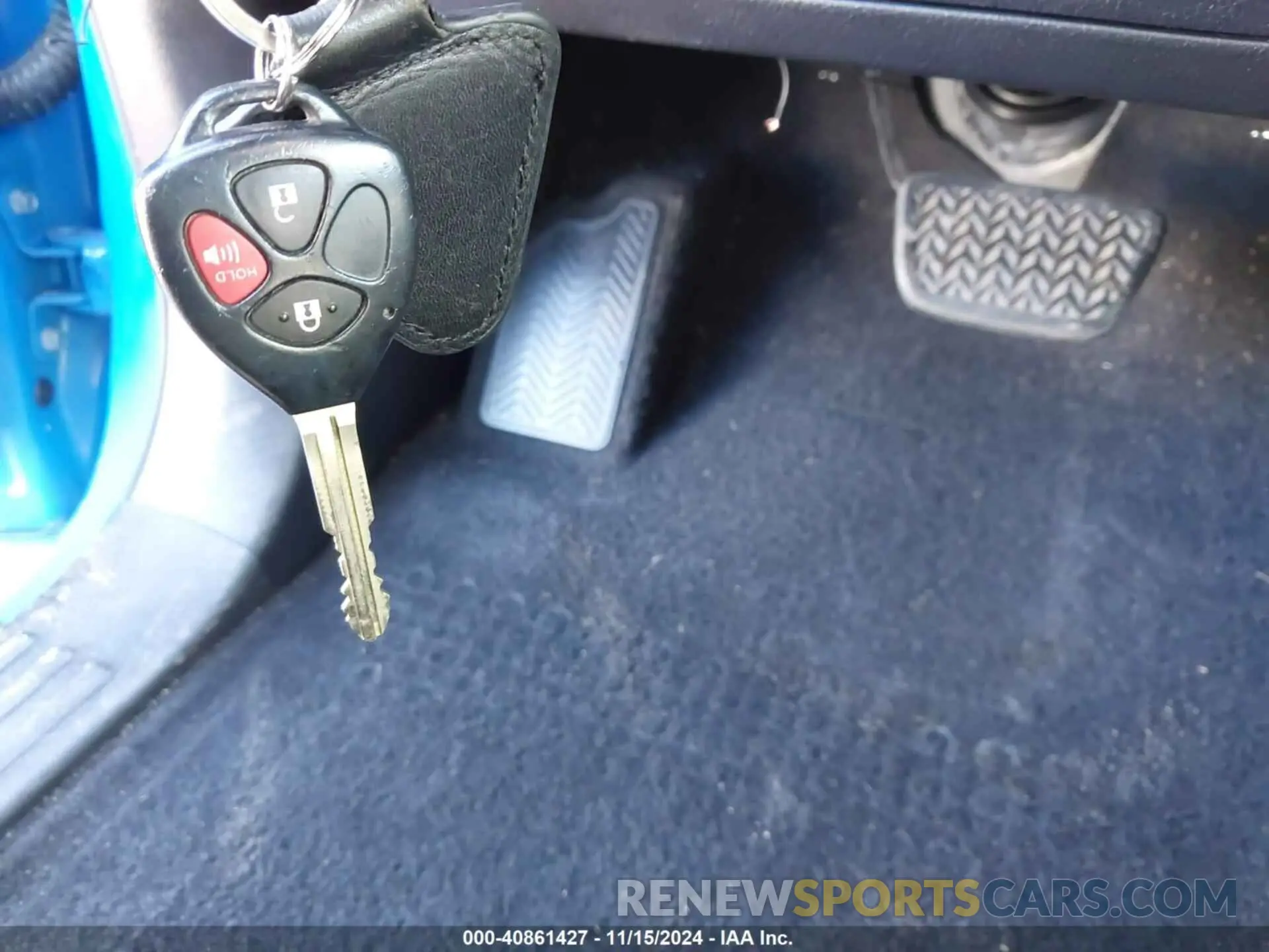 11 fotografías del automóvil dañado JTEBU5JRXK5722987 TOYOTA 4RUNNER 2019