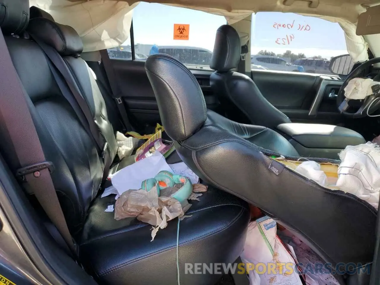11 fotografías del automóvil dañado JTEZU5JR0K5196612 TOYOTA 4RUNNER 2019