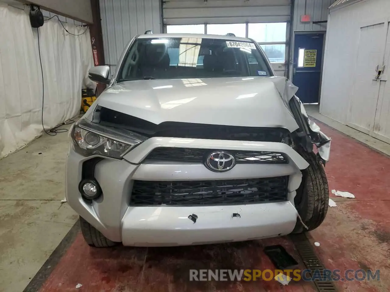 5 fotografías del automóvil dañado JTEZU5JR0K5206037 TOYOTA 4RUNNER 2019