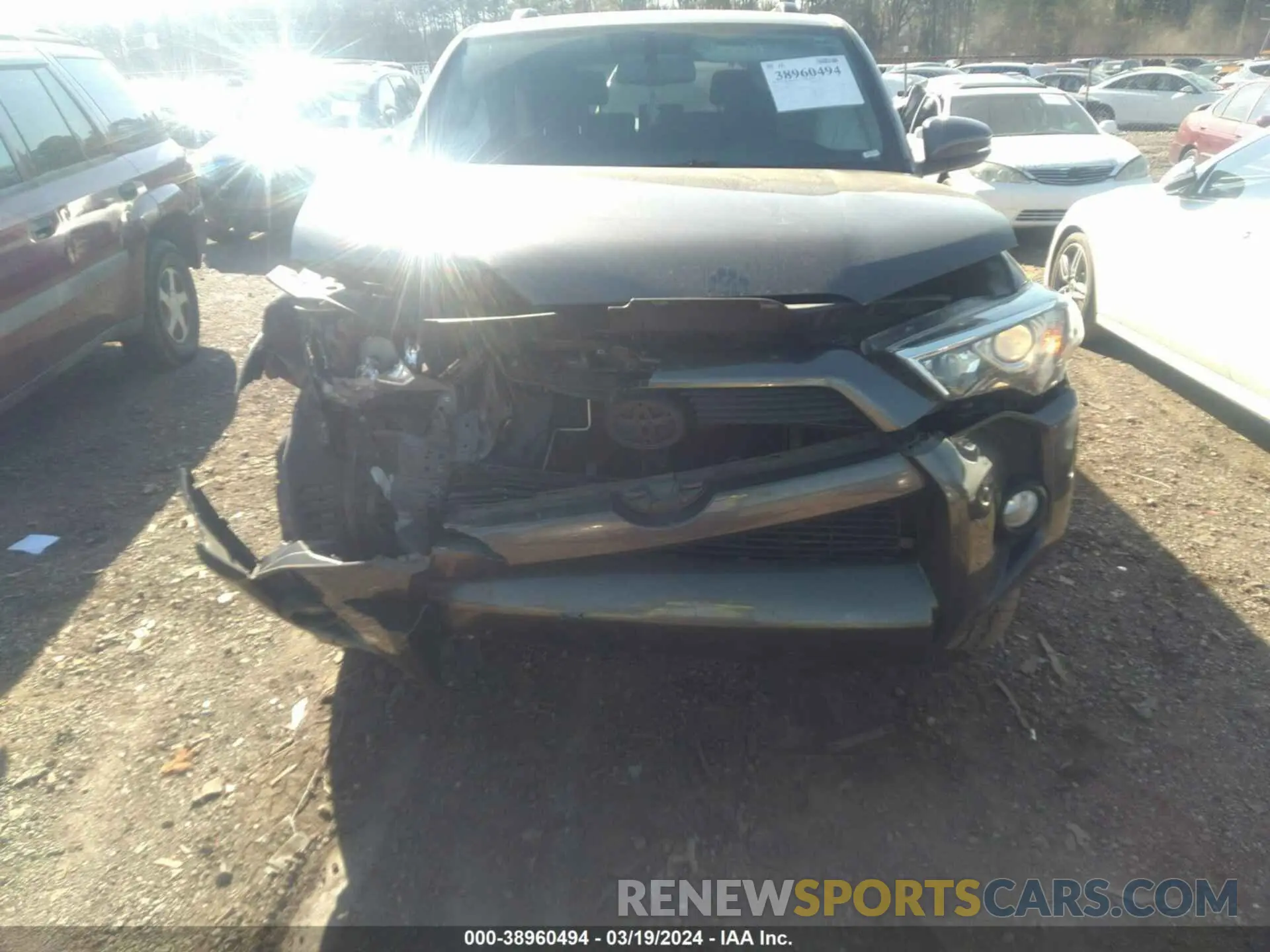 12 fotografías del automóvil dañado JTEZU5JR0K5211237 TOYOTA 4RUNNER 2019