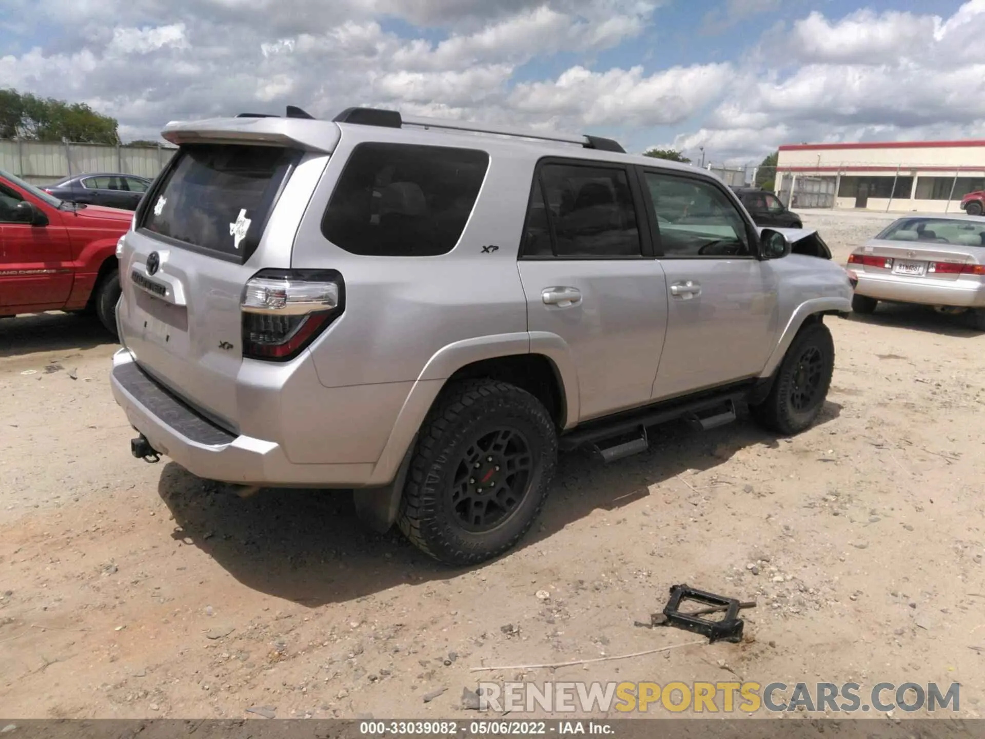 4 fotografías del automóvil dañado JTEZU5JR2K5198099 TOYOTA 4RUNNER 2019