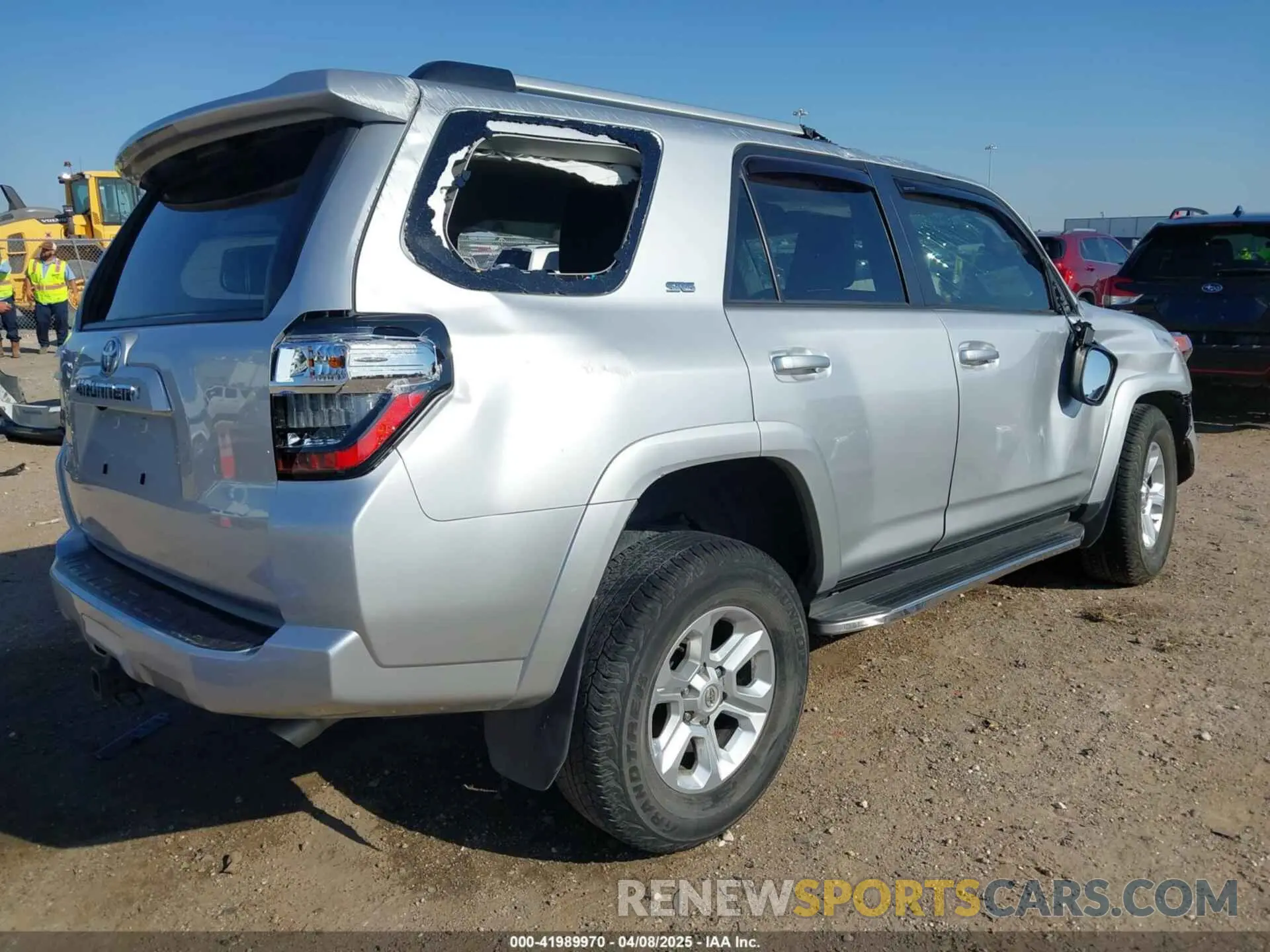 4 fotografías del automóvil dañado JTEZU5JR2K5202877 TOYOTA 4RUNNER 2019