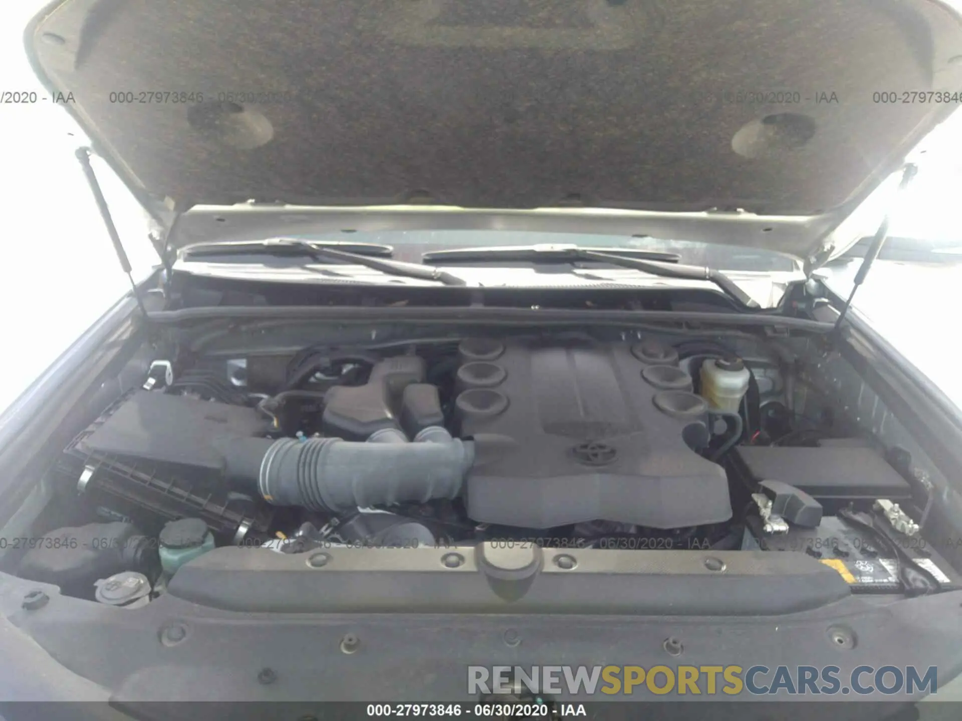 10 fotografías del automóvil dañado JTEZU5JR3K5193610 TOYOTA 4RUNNER 2019