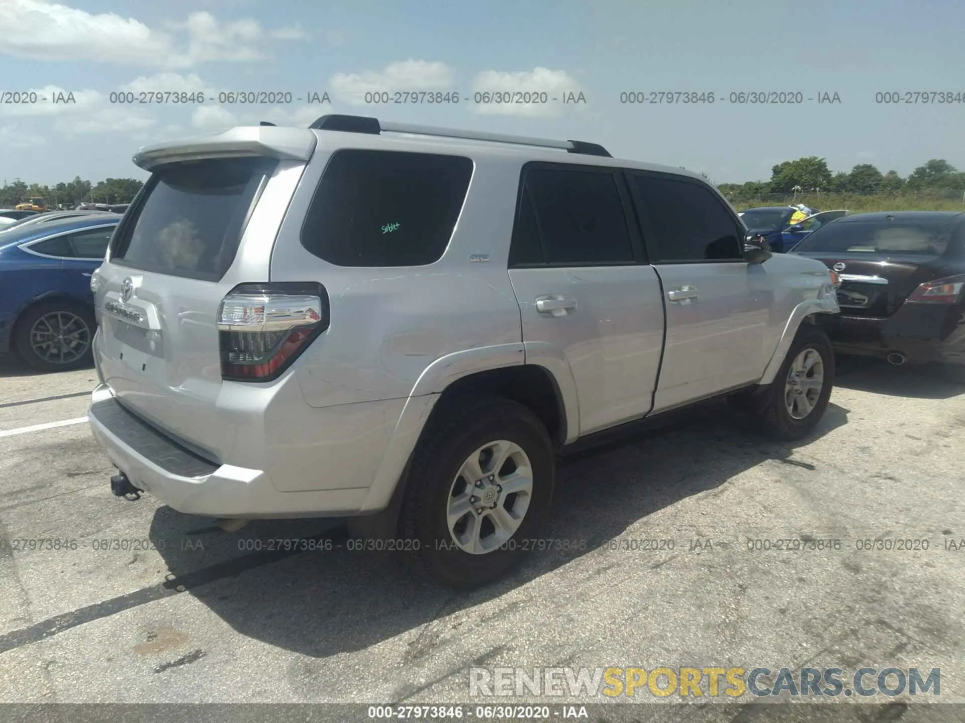4 fotografías del automóvil dañado JTEZU5JR3K5193610 TOYOTA 4RUNNER 2019