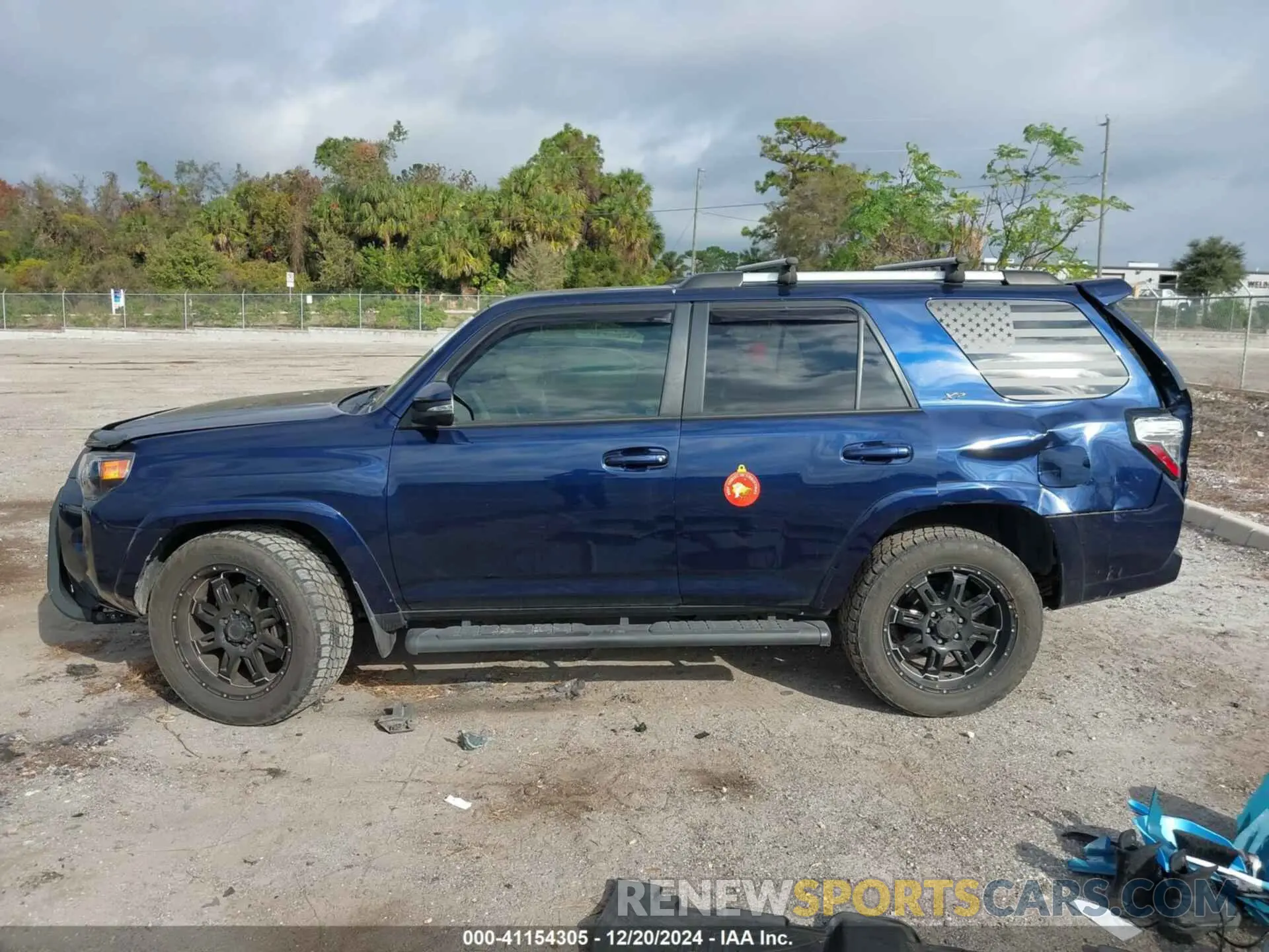 14 fotografías del automóvil dañado JTEZU5JR3K5200409 TOYOTA 4RUNNER 2019
