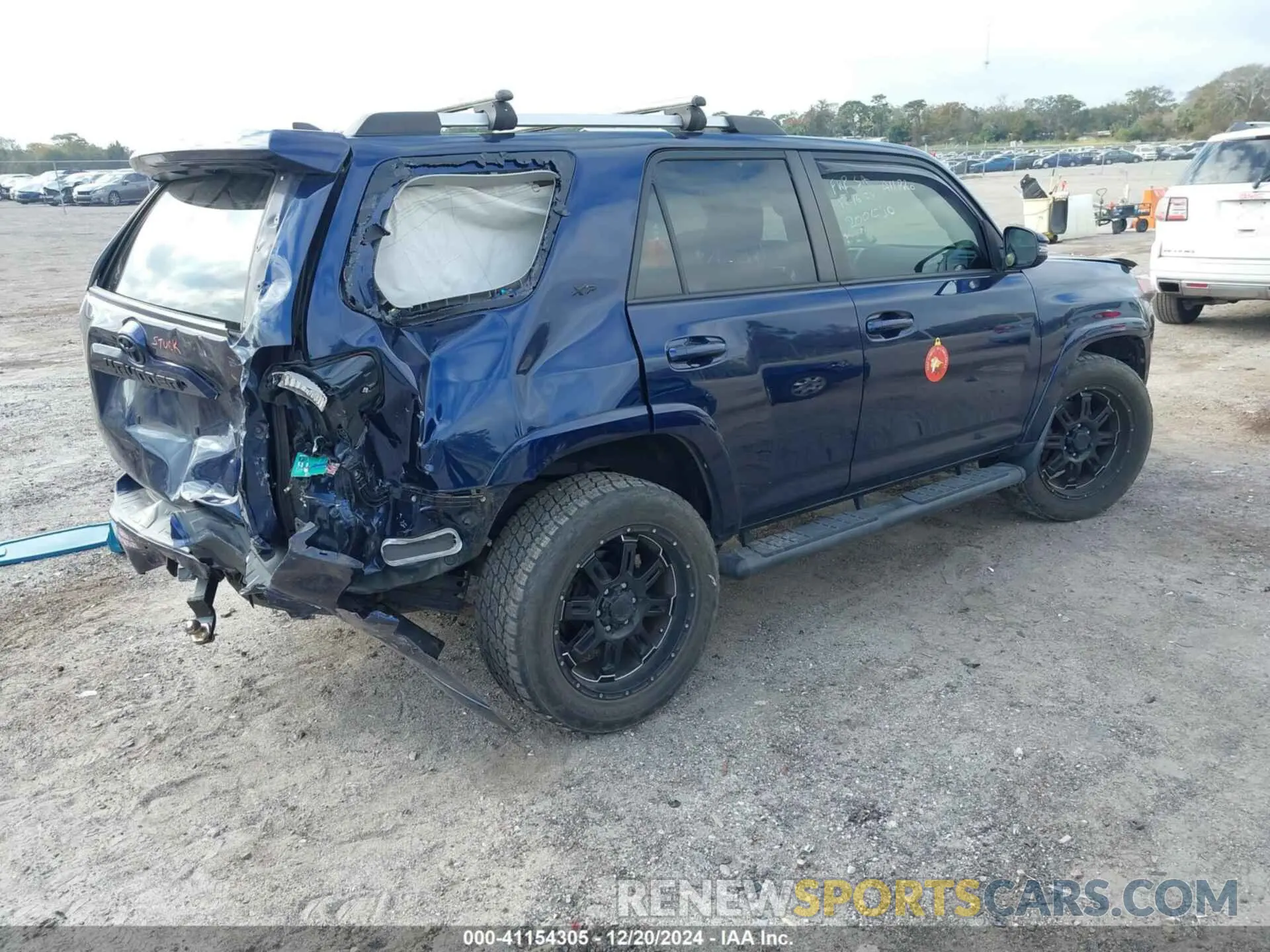 4 fotografías del automóvil dañado JTEZU5JR3K5200409 TOYOTA 4RUNNER 2019