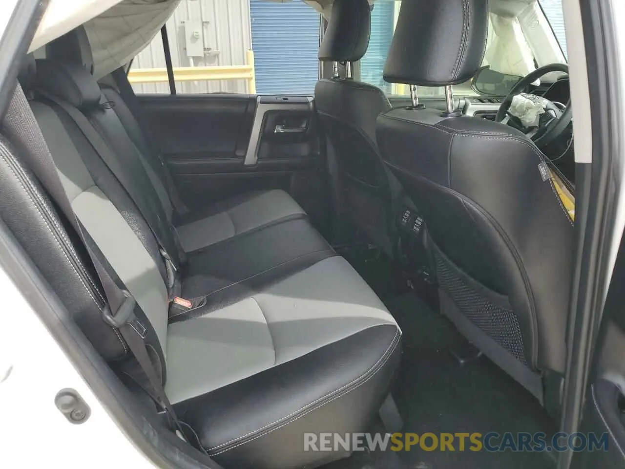 11 fotografías del automóvil dañado JTEZU5JR3K5210356 TOYOTA 4RUNNER 2019