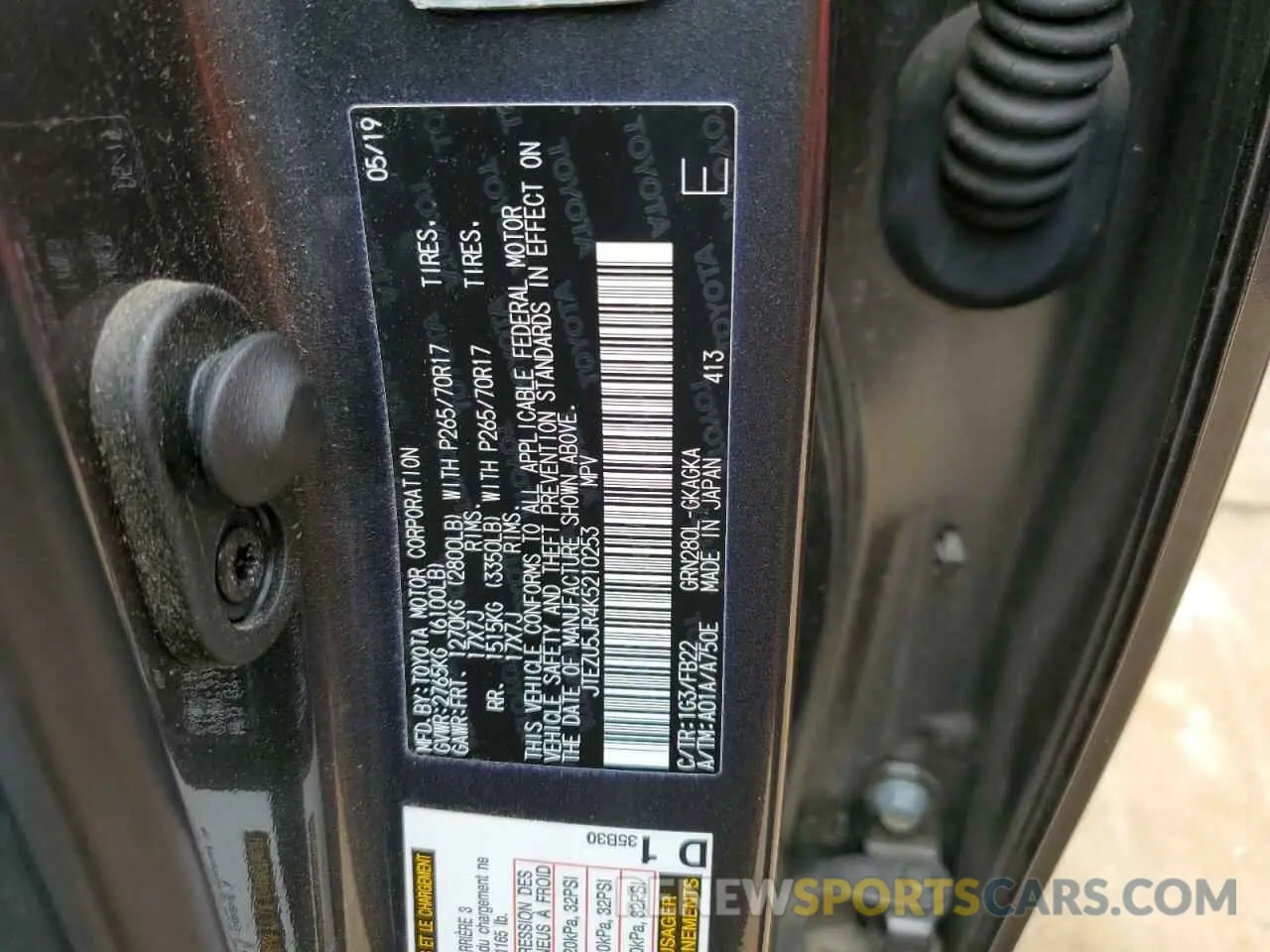 12 fotografías del automóvil dañado JTEZU5JR4K5210253 TOYOTA 4RUNNER 2019