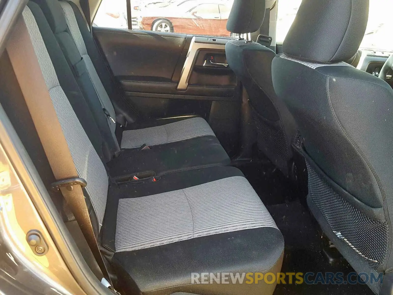 6 fotografías del automóvil dañado JTEZU5JR6K5198333 TOYOTA 4RUNNER 2019