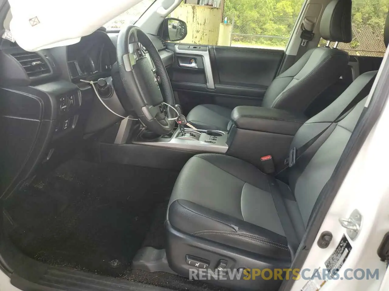 7 fotografías del automóvil dañado JTEZU5JR6K5209587 TOYOTA 4RUNNER 2019