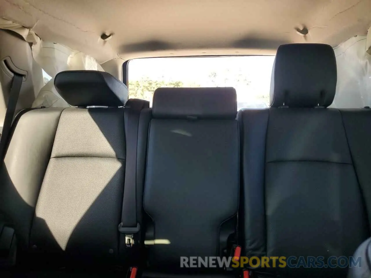 10 fotografías del automóvil dañado JTEZU5JR7K5192363 TOYOTA 4RUNNER 2019