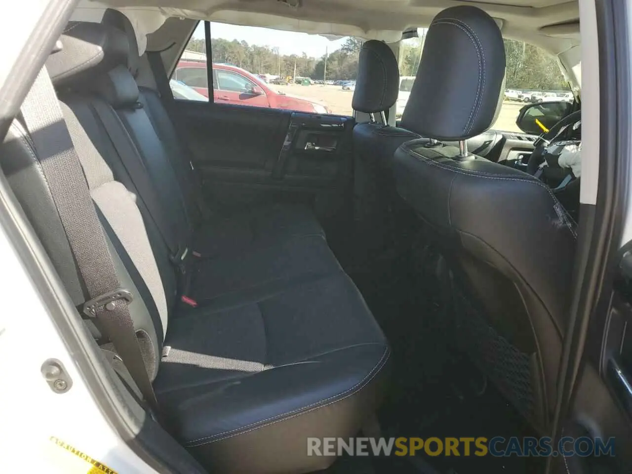 11 fotografías del automóvil dañado JTEZU5JR7K5192363 TOYOTA 4RUNNER 2019