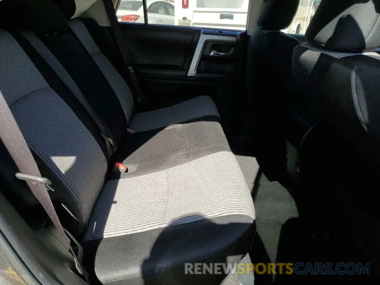 11 fotografías del automóvil dañado JTEZU5JR7K5212031 TOYOTA 4RUNNER 2019