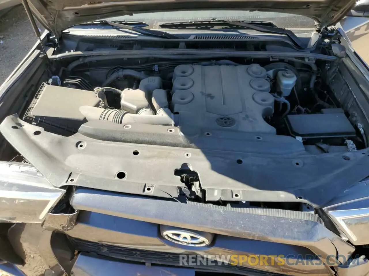 12 fotografías del automóvil dañado JTEZU5JR7K5212031 TOYOTA 4RUNNER 2019
