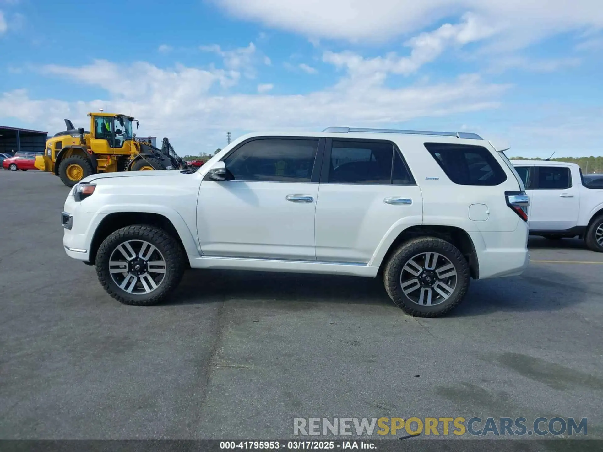 14 fotografías del automóvil dañado JTEZU5JR8K5198107 TOYOTA 4RUNNER 2019
