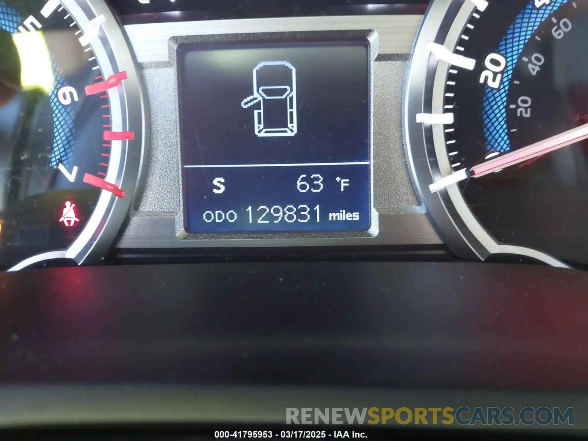 15 fotografías del automóvil dañado JTEZU5JR8K5198107 TOYOTA 4RUNNER 2019