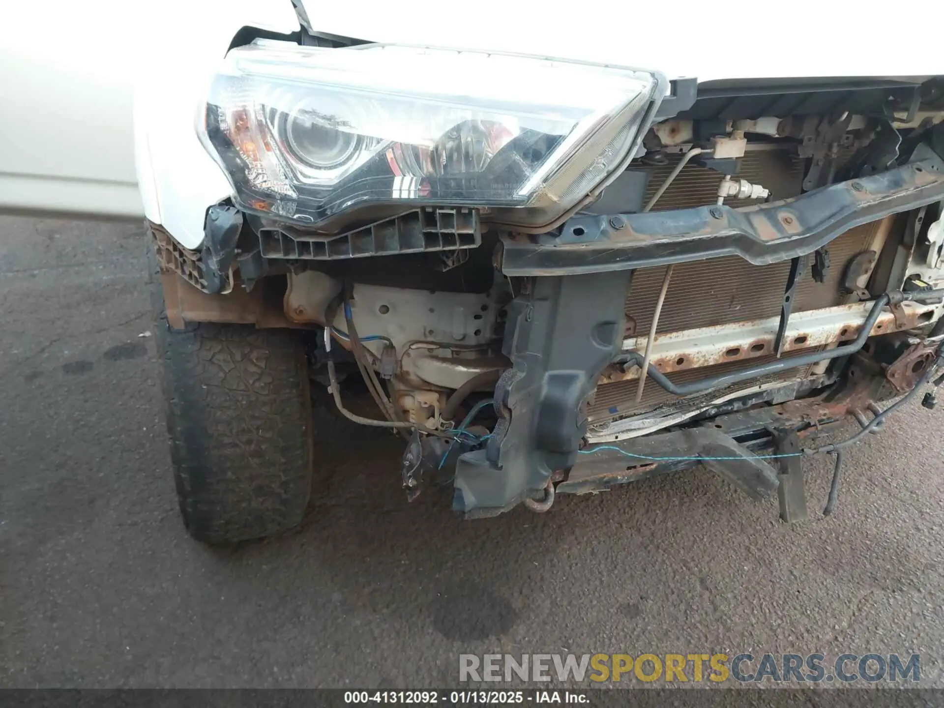 18 fotografías del automóvil dañado JTEZU5JR8K5208439 TOYOTA 4RUNNER 2019
