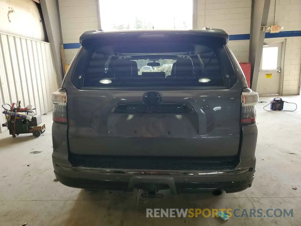6 fotografías del automóvil dañado JTEZU5JR9K5204433 TOYOTA 4RUNNER 2019