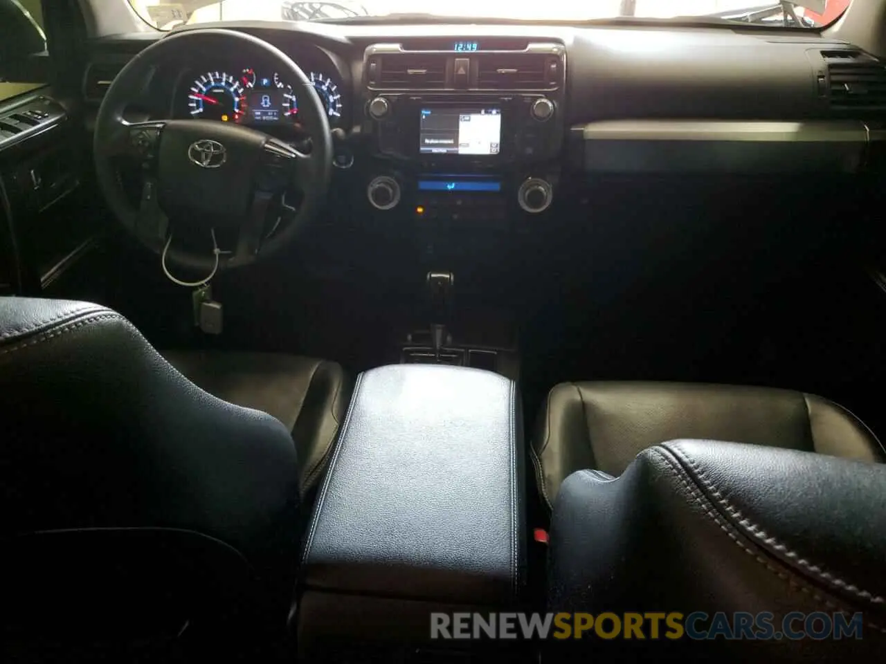8 fotografías del automóvil dañado JTEZU5JR9K5204433 TOYOTA 4RUNNER 2019