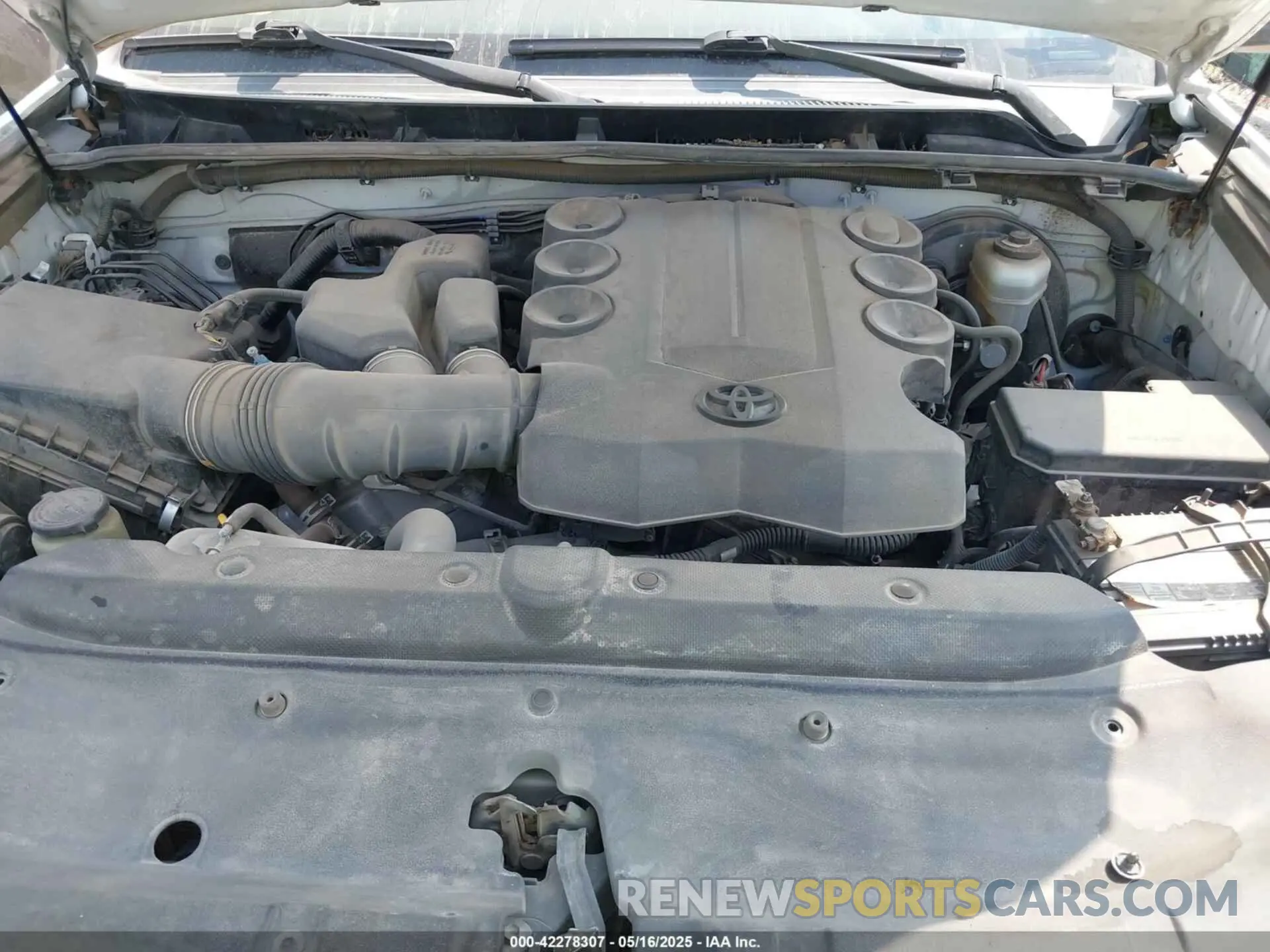 10 fotografías del automóvil dañado JTEZU5JRXK5198643 TOYOTA 4RUNNER 2019