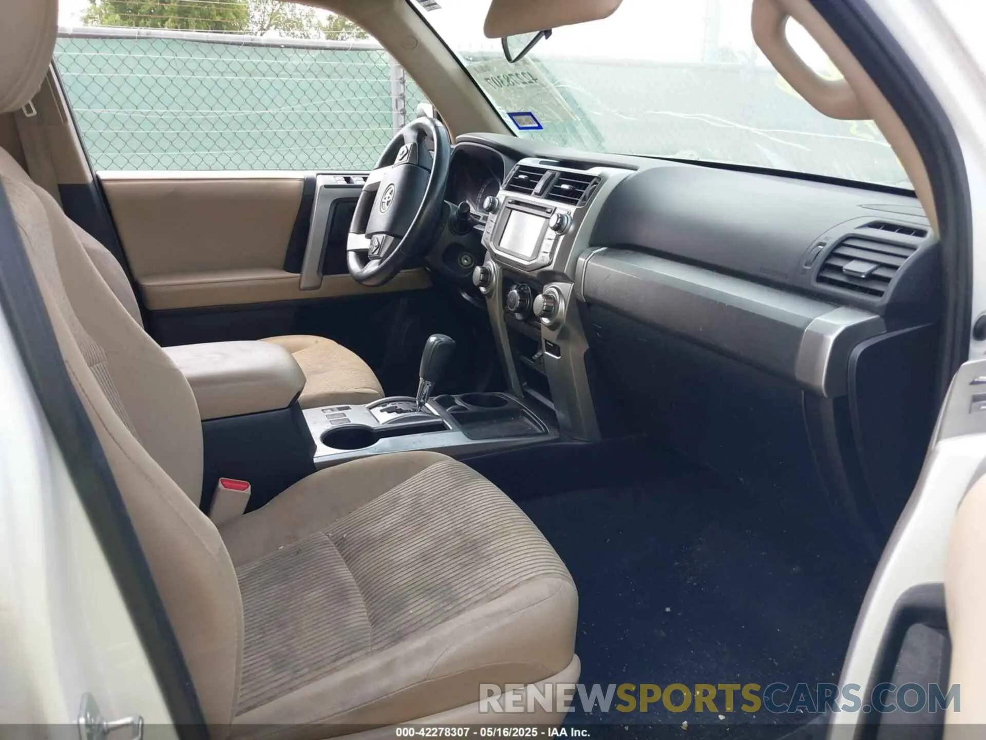 5 fotografías del automóvil dañado JTEZU5JRXK5198643 TOYOTA 4RUNNER 2019