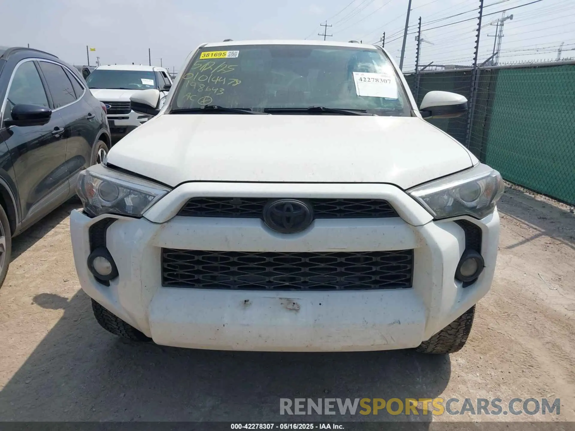 6 fotografías del automóvil dañado JTEZU5JRXK5198643 TOYOTA 4RUNNER 2019