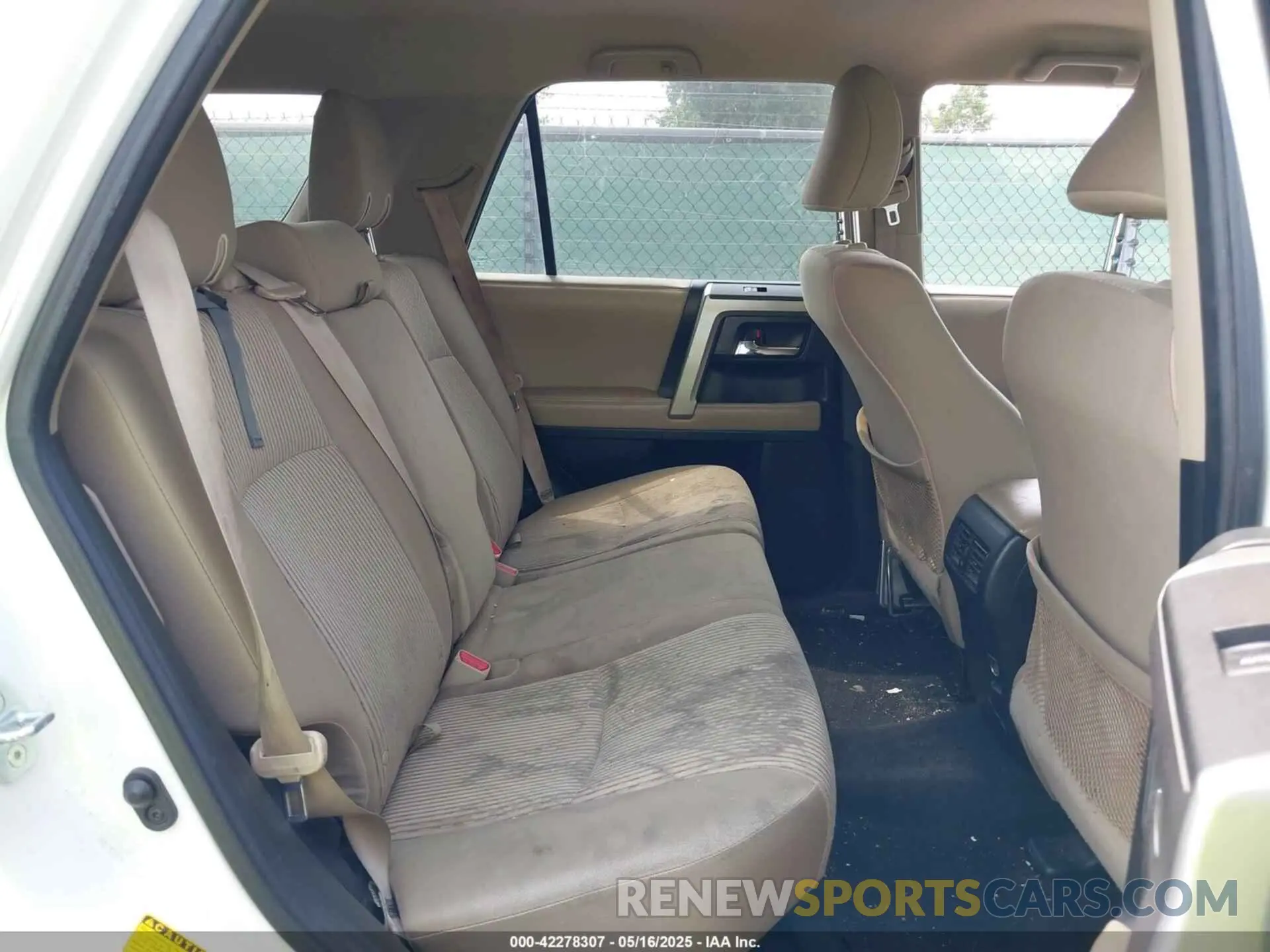 8 fotografías del automóvil dañado JTEZU5JRXK5198643 TOYOTA 4RUNNER 2019