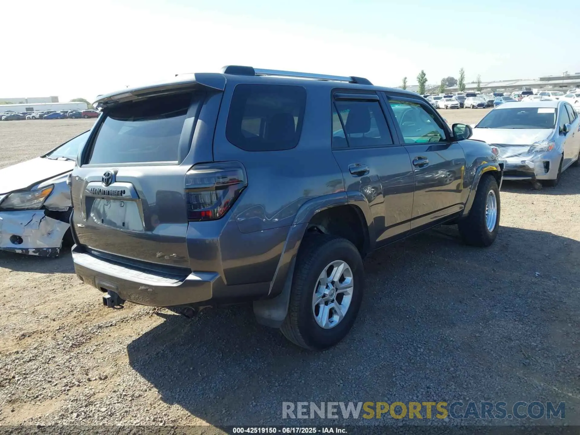 4 fotografías del automóvil dañado JTEZU5JRXK5210824 TOYOTA 4RUNNER 2019