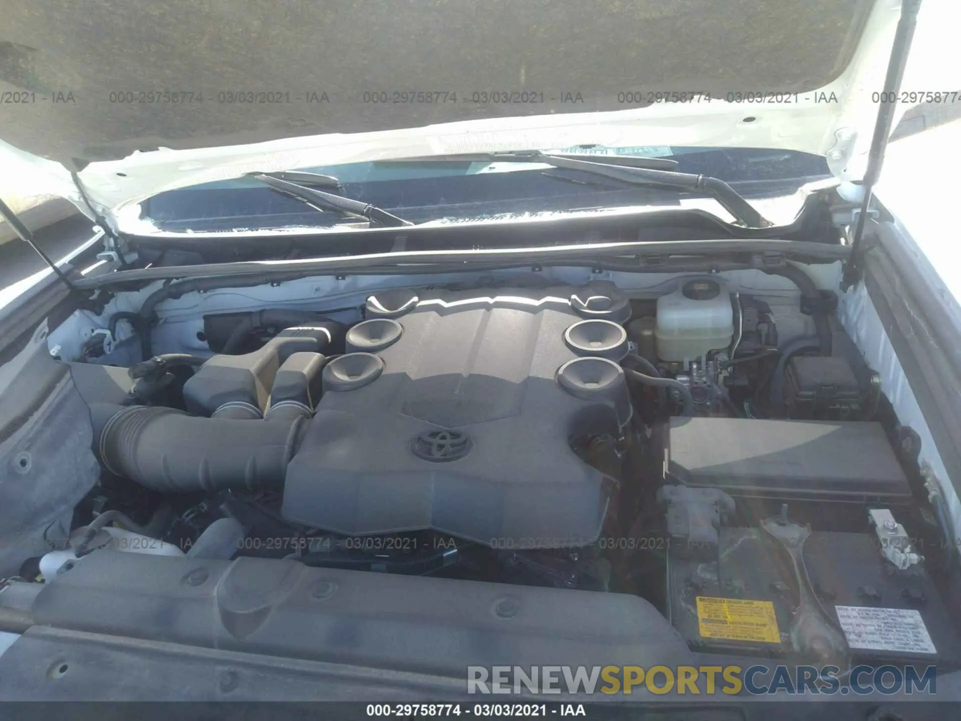 10 fotografías del automóvil dañado JTEBU5JR0L5789700 TOYOTA 4RUNNER 2020