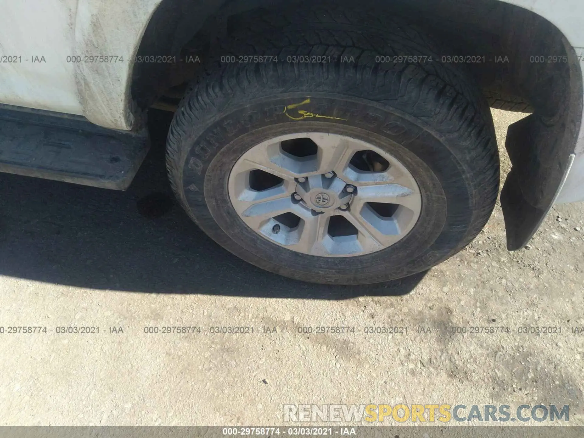 13 fotografías del automóvil dañado JTEBU5JR0L5789700 TOYOTA 4RUNNER 2020