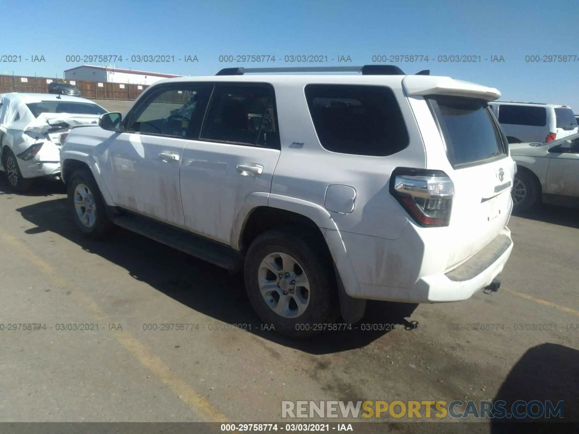 3 fotografías del automóvil dañado JTEBU5JR0L5789700 TOYOTA 4RUNNER 2020