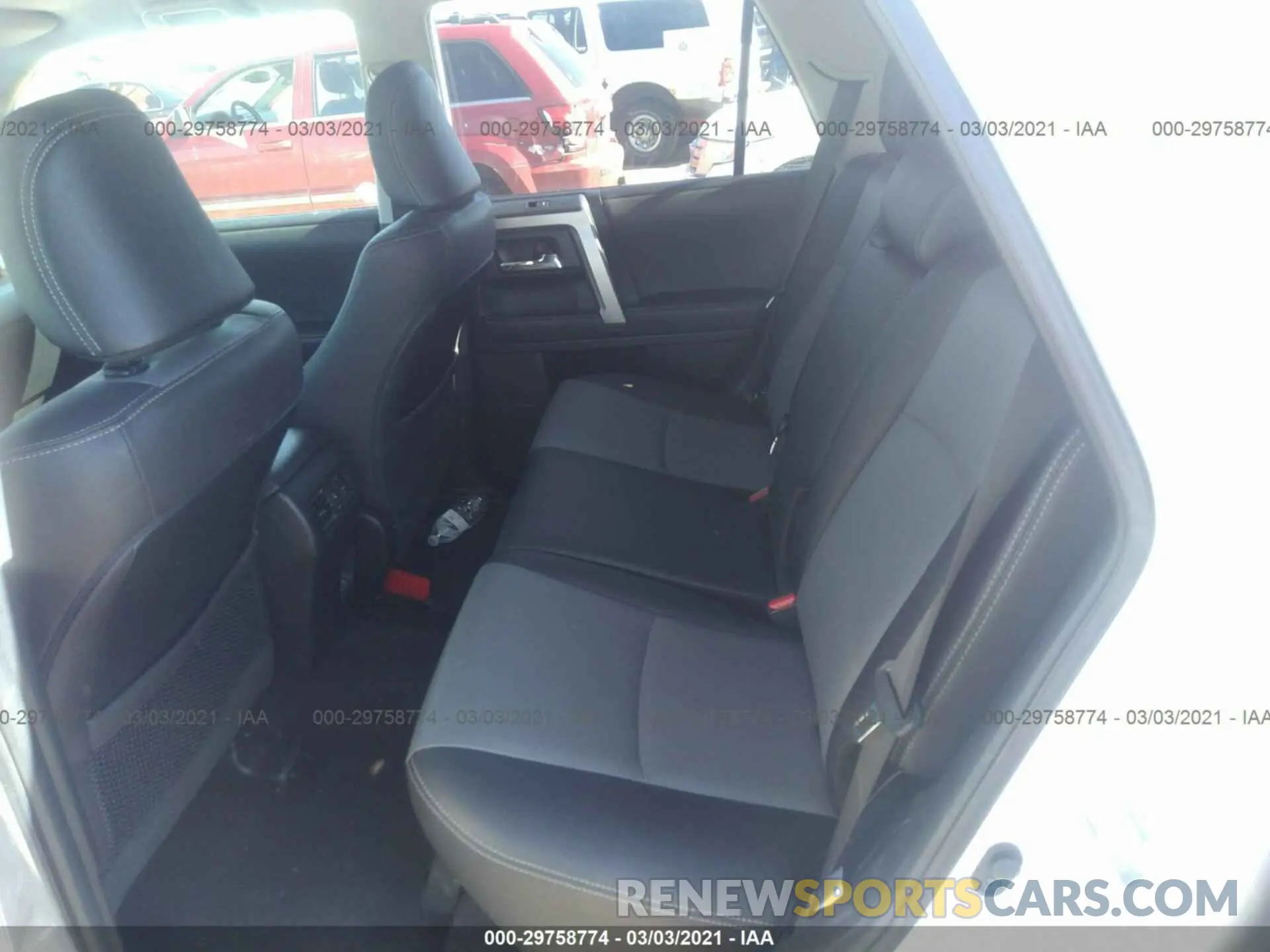 8 fotografías del automóvil dañado JTEBU5JR0L5789700 TOYOTA 4RUNNER 2020