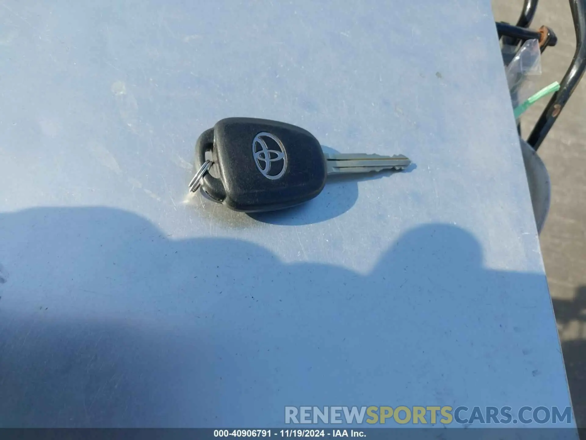 11 fotografías del automóvil dañado JTEBU5JR0L5791477 TOYOTA 4RUNNER 2020