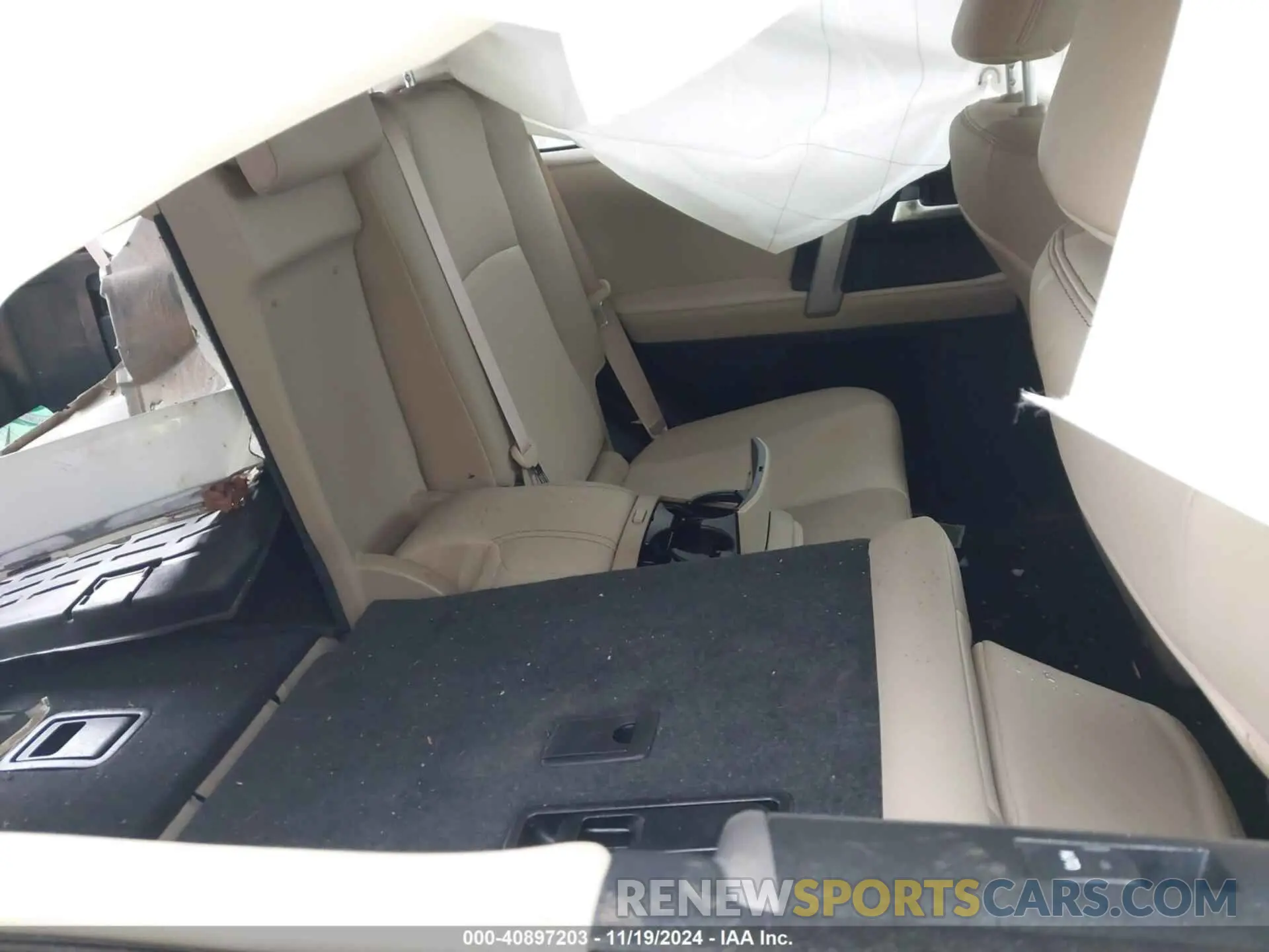 8 fotografías del automóvil dañado JTEBU5JR1L5761159 TOYOTA 4RUNNER 2020