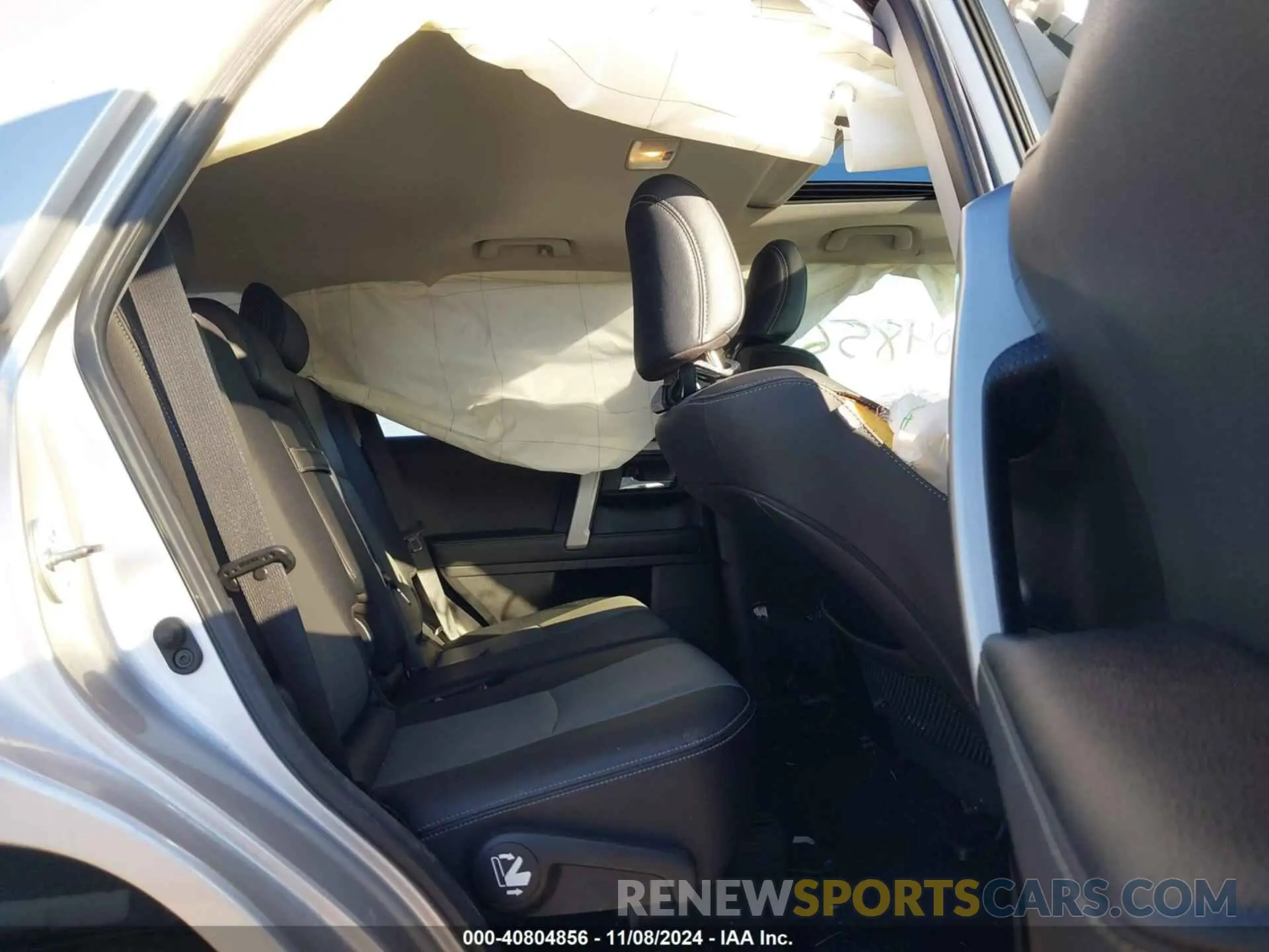 8 fotografías del automóvil dañado JTEBU5JR1L5790810 TOYOTA 4RUNNER 2020