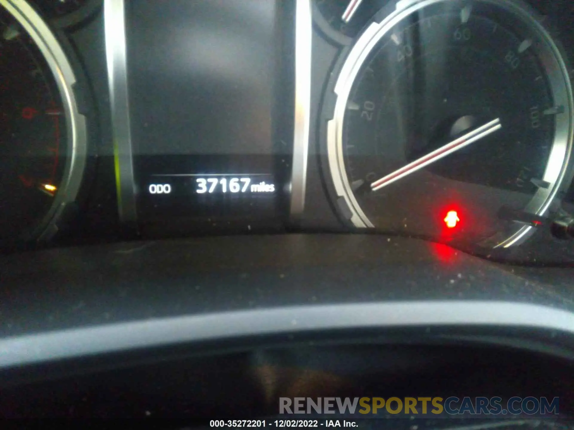7 fotografías del automóvil dañado JTEBU5JR1L5829167 TOYOTA 4RUNNER 2020