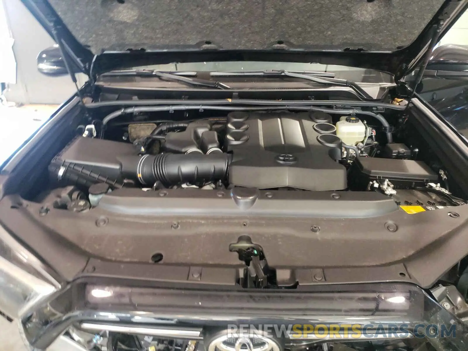 7 fotografías del automóvil dañado JTEBU5JR2L5804570 TOYOTA 4RUNNER 2020