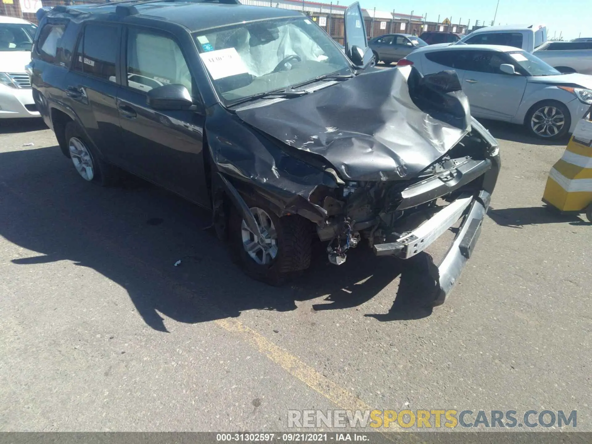 6 fotografías del automóvil dañado JTEBU5JR3L5742886 TOYOTA 4RUNNER 2020